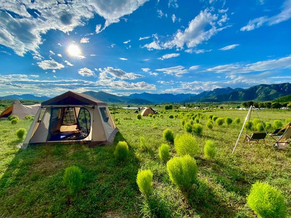 Quels sont les types de logements de vacances à louer en camping à Bourg Saint Maurice ?